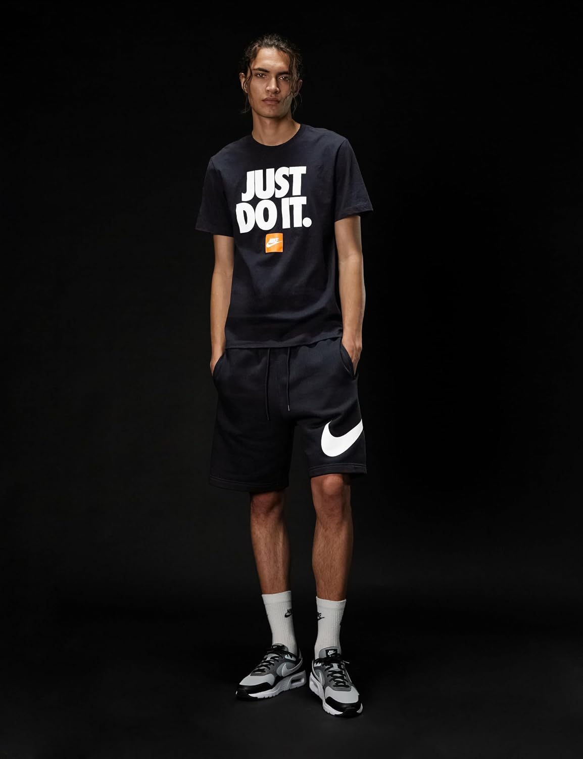 Nike Men's Sportswear Club Just Do It Graphic Tee Shirt; Graphic T-Shirt